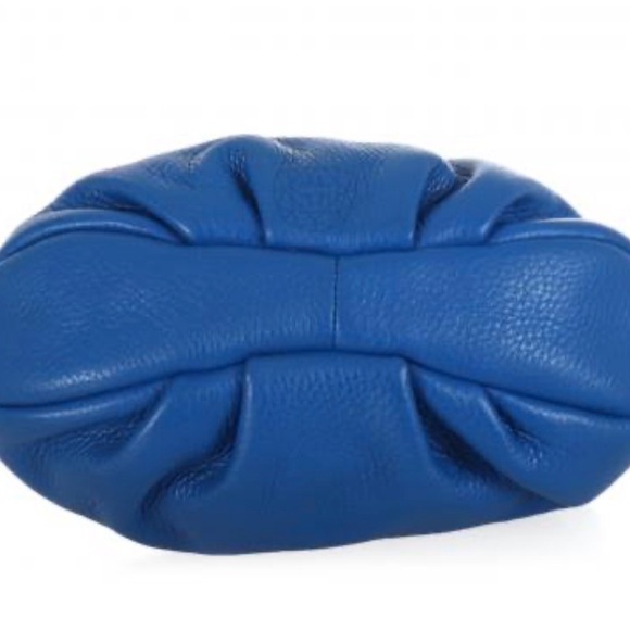 Marc by Marc Jacobs Classic Q Natasha leather crossbody bag in dark blue/cobalt - Picture 2 of 16